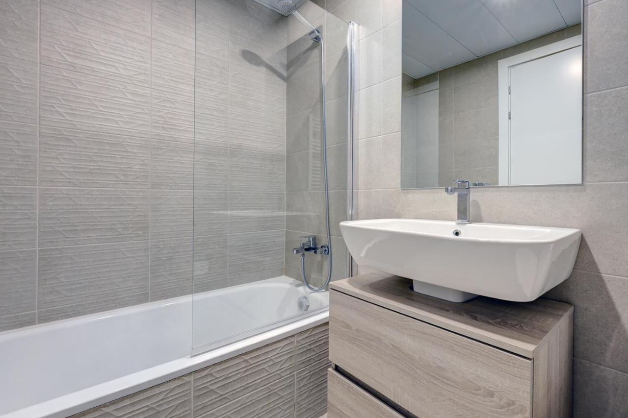 Stylish 2 Bedroom Apartment In Estepona Old Town מראה חיצוני תמונה