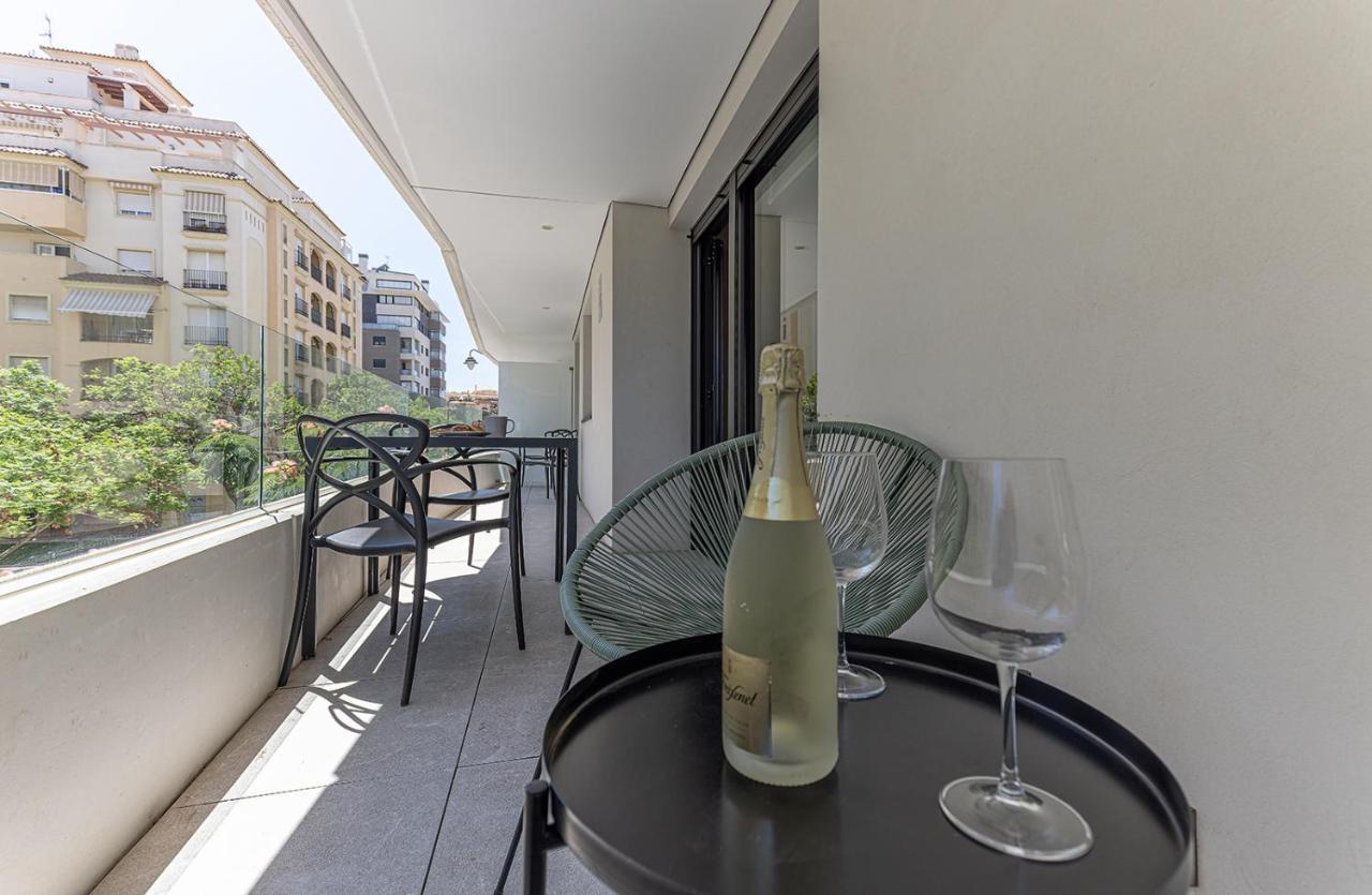 Stylish 2 Bedroom Apartment In Estepona Old Town מראה חיצוני תמונה